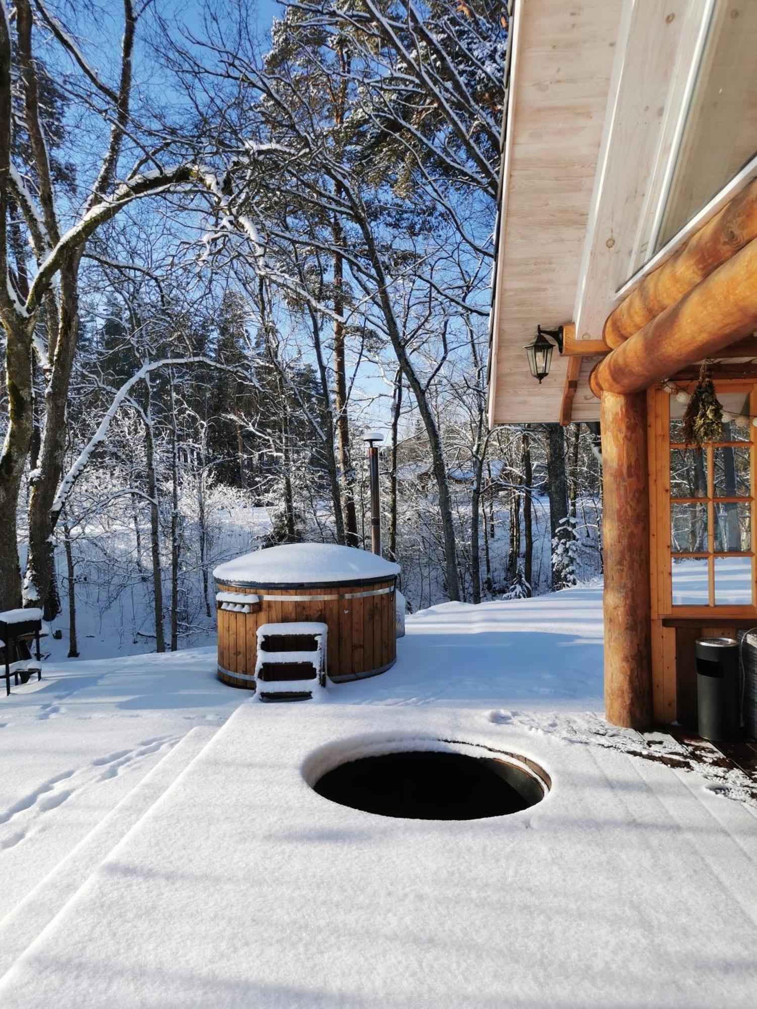 Gaujmale sauna house in nature Laukbeitini Extérieur photo